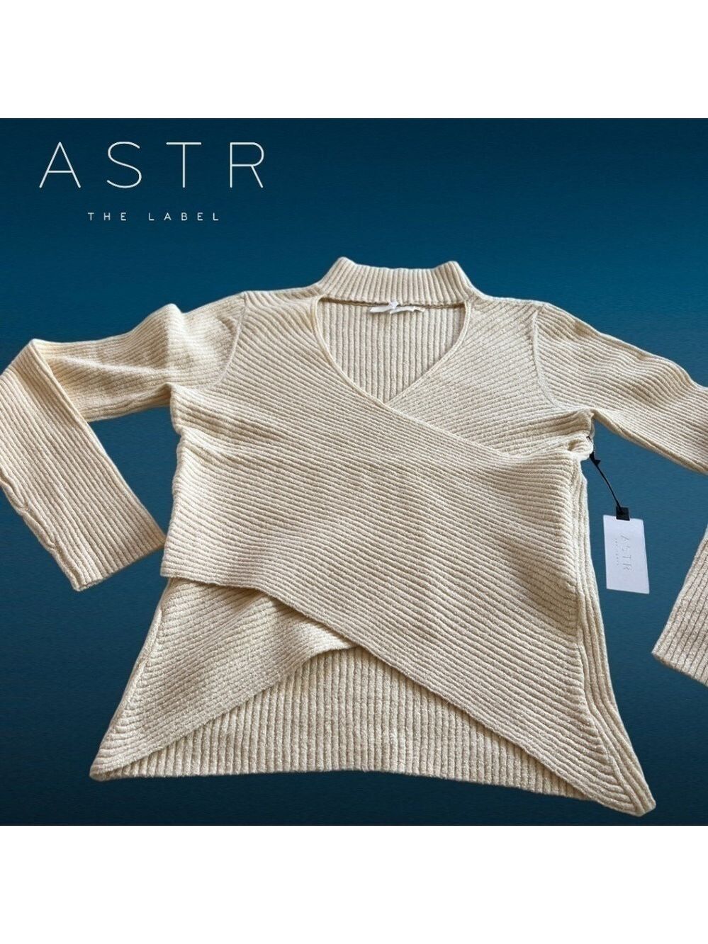 ASTR THE LABEL Mock Neck Cross Front Long Sleeve Sweater in Cream NWT/XL - Picture 9 of 14